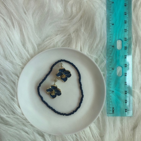 Beautiful blue flower earrings +matching bracelet - Picture 3 of 5